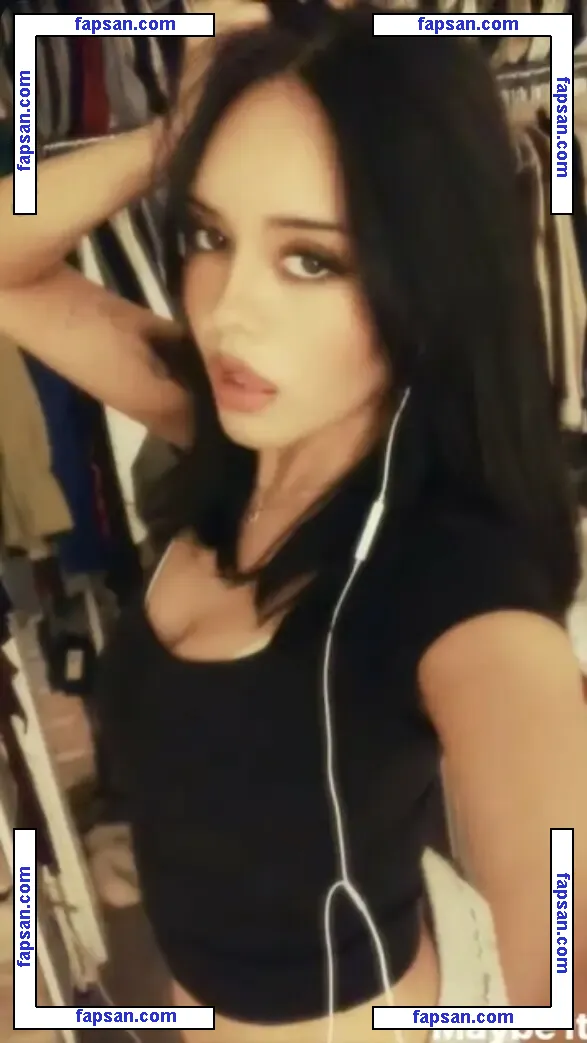 Fairykarime nude photo #0002 from OnlyFans