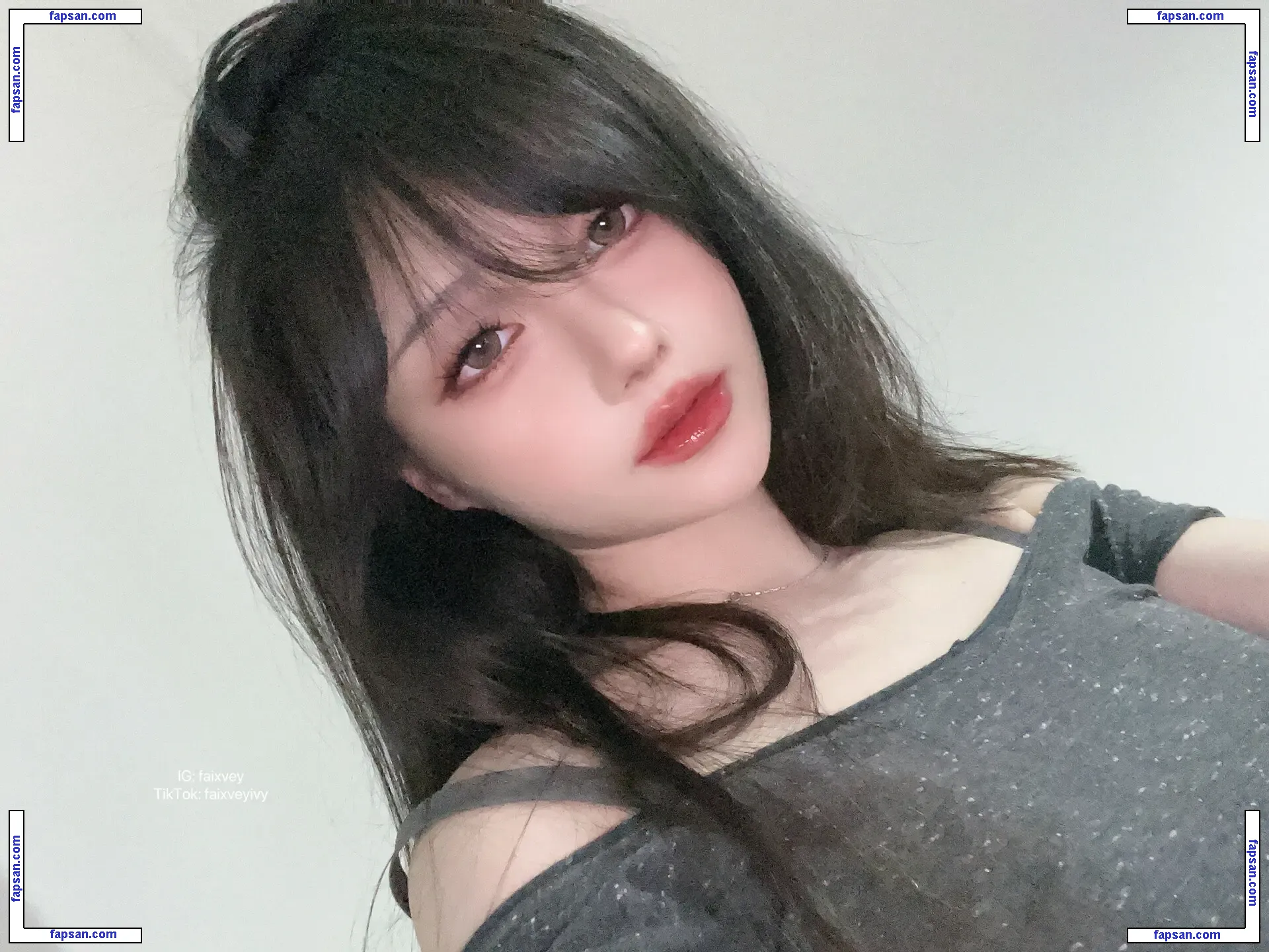 Faixvey голая фото #0050 с Онлифанс