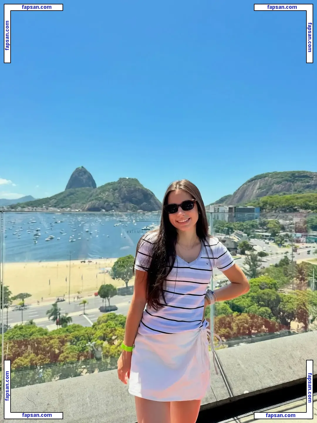 Famosinhas Do Sbt голая фото #0005 с Онлифанс