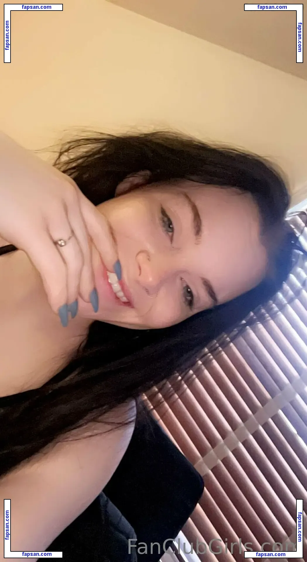 fanclubgirls nude photo #0019 from OnlyFans
