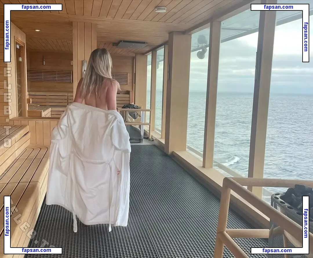 Farah Liss nude photo #0003 from OnlyFans