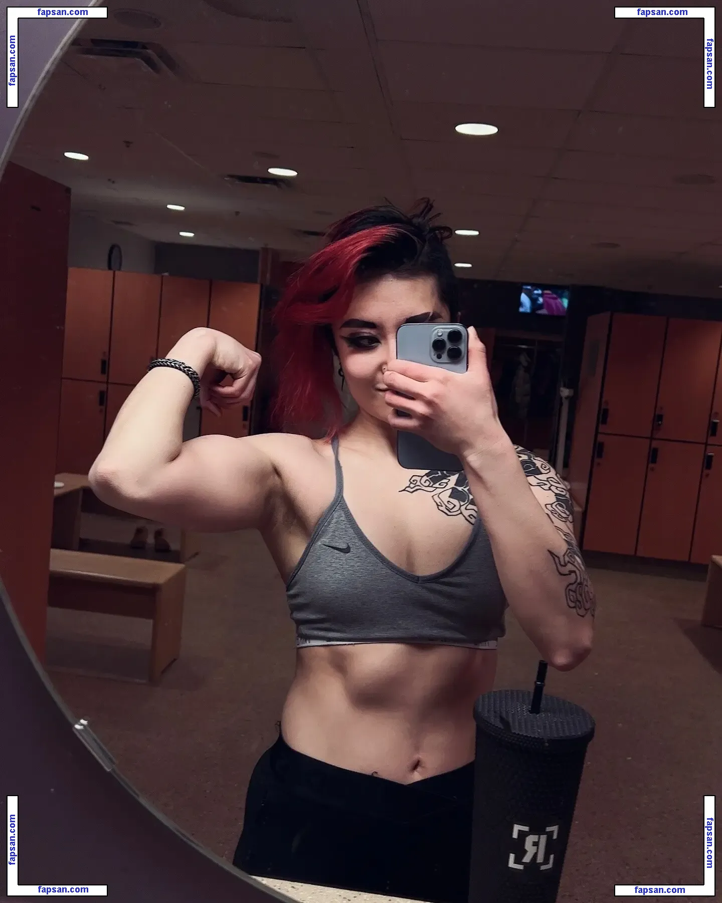 Fareeha голая фото #0021 с Онлифанс