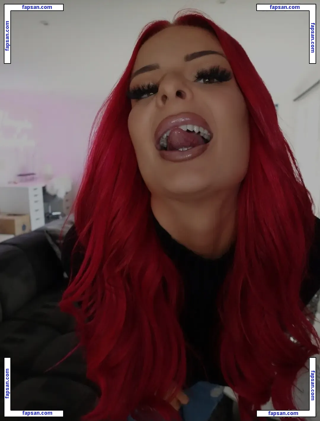FariBanx nude photo #0058 from OnlyFans