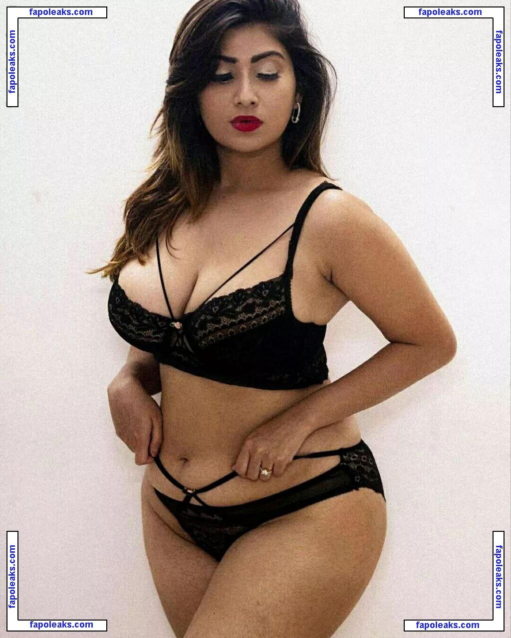 farihapriyam nude photo #0006 from OnlyFans