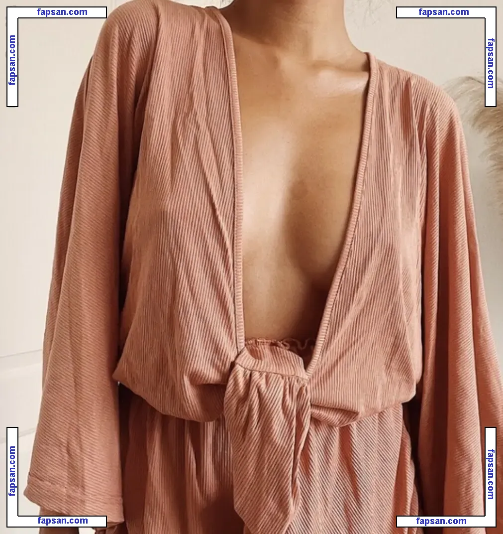 Farina Aguinaldo голая фото #0005 с Онлифанс