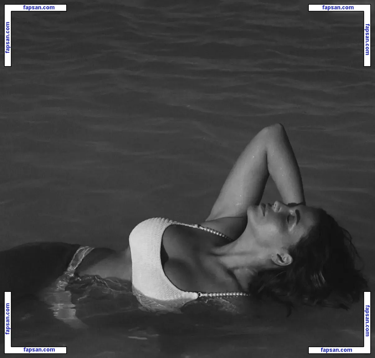 Farina Opoku nude photo #0049 from OnlyFans