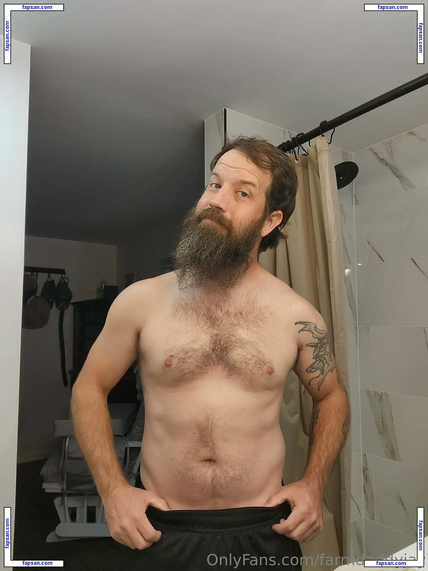 farmdaddyjay nude photo #0007 from OnlyFans