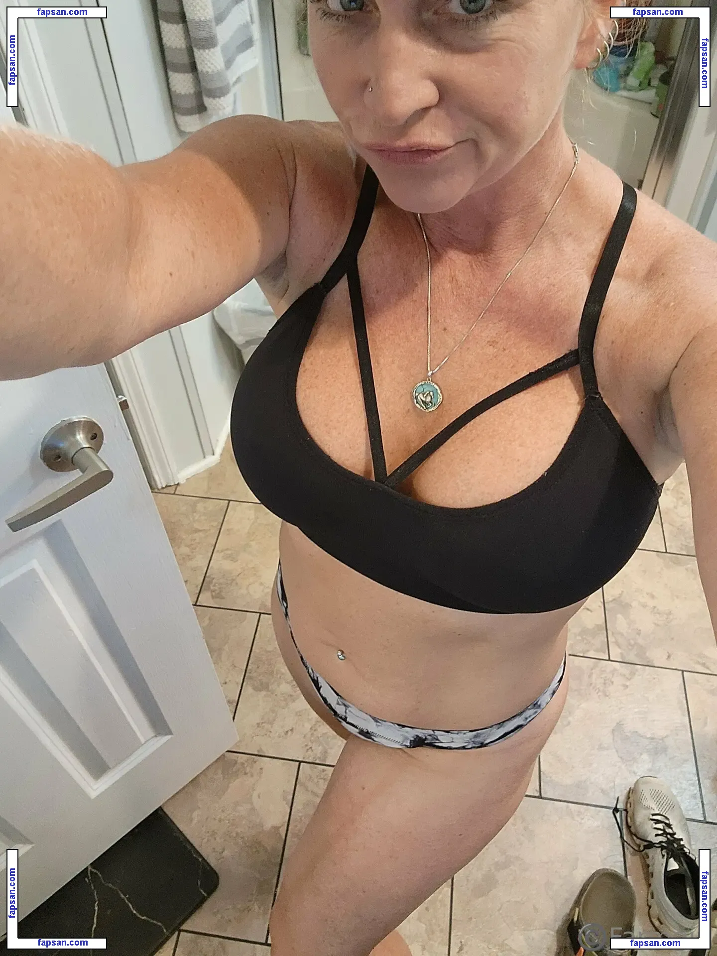 farmgirl16 nude photo #0014 from OnlyFans