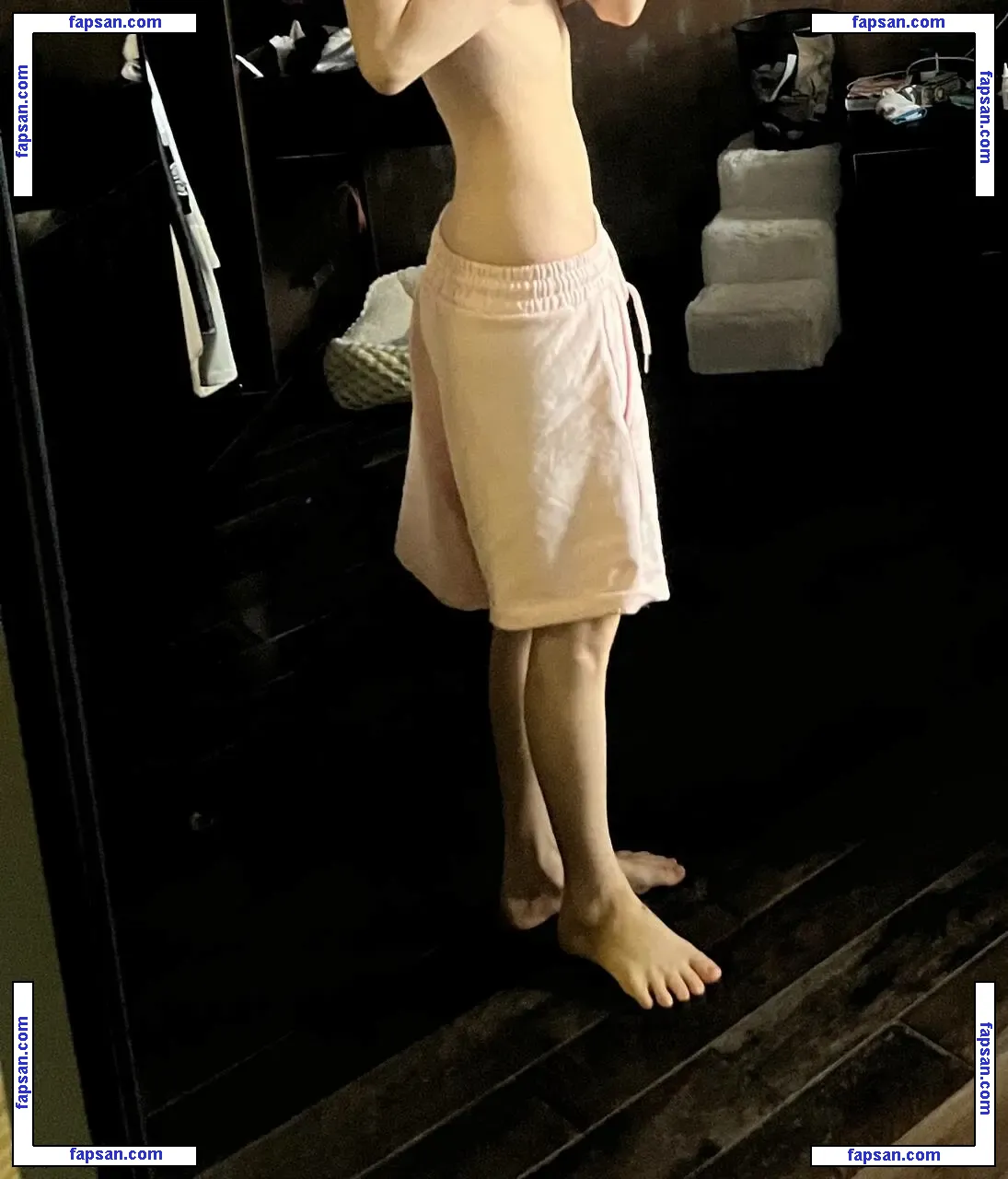 Fasoollka nude photo #0085 from OnlyFans