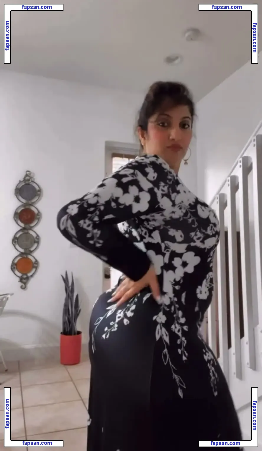 fatima.sara786 nude photo #0005 from OnlyFans