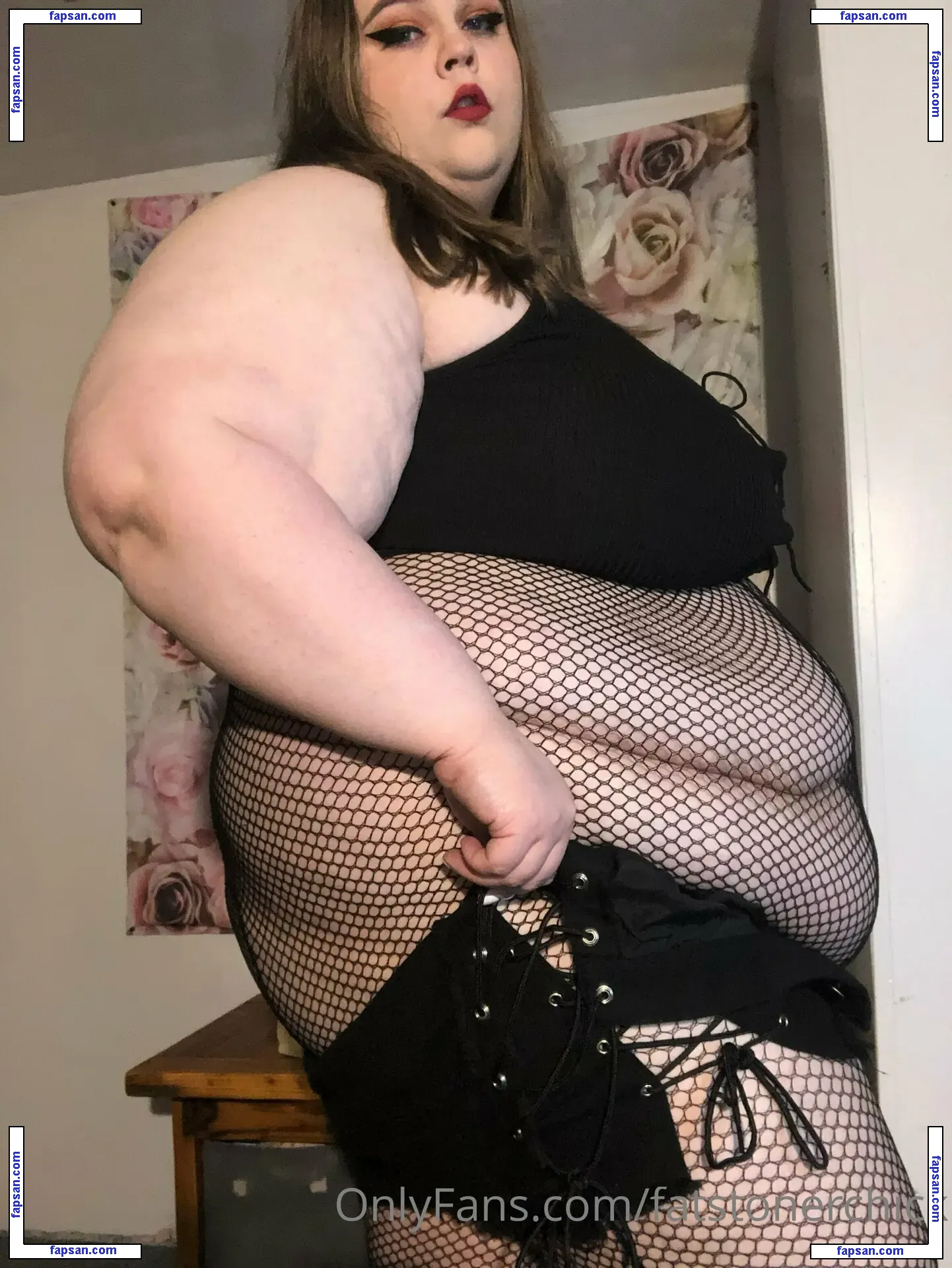 fatstonerchick nude photo #0103 from OnlyFans