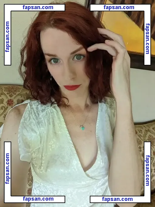 Faye Holloway nude photo #0002 from OnlyFans