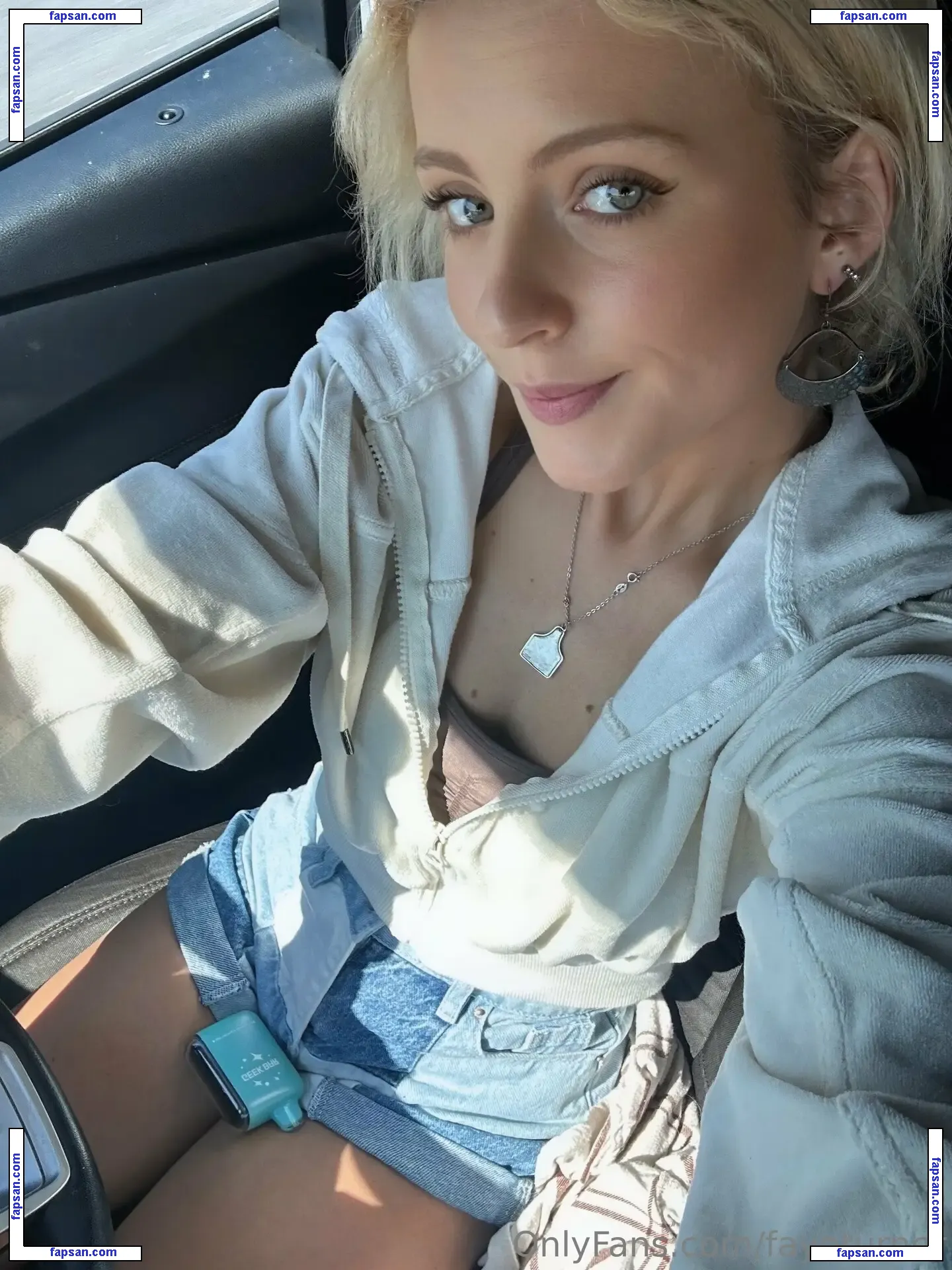 fayeturner nude photo #0002 from OnlyFans