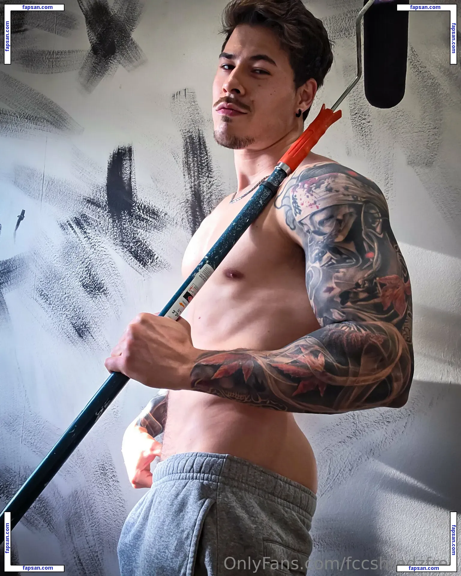 fccshredzfree nude photo #0001 from OnlyFans
