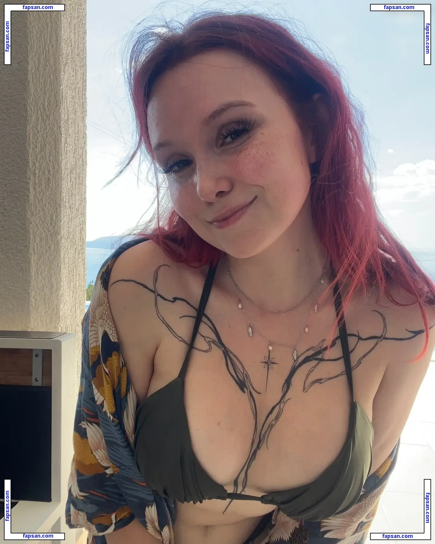Feedeline nude photo #0144 from OnlyFans