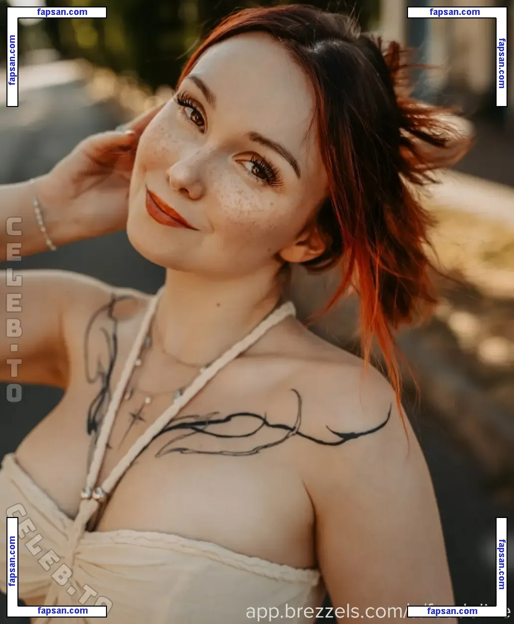 Feedeline голая фото #0165 с Онлифанс