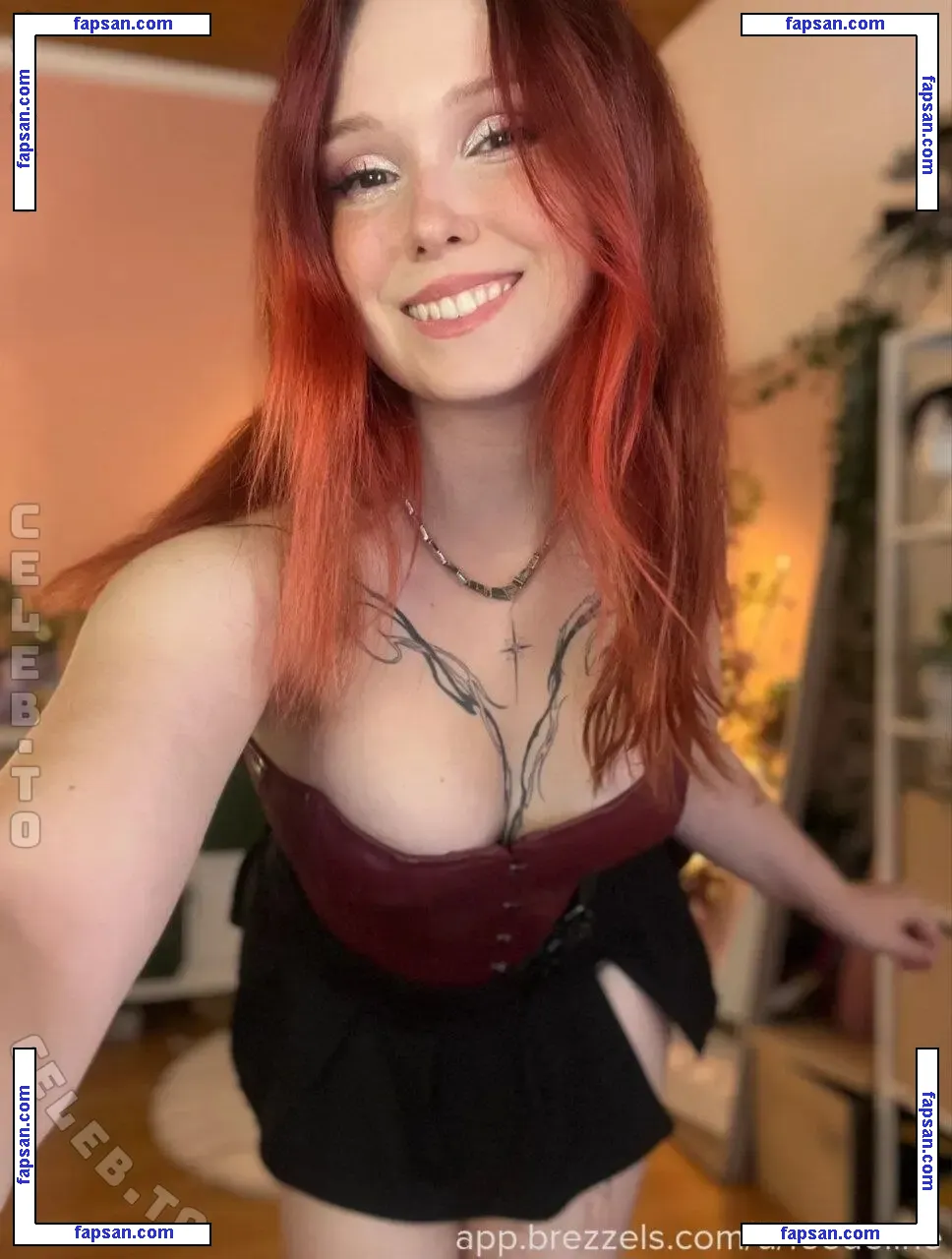 Feedeline голая фото #0166 с Онлифанс