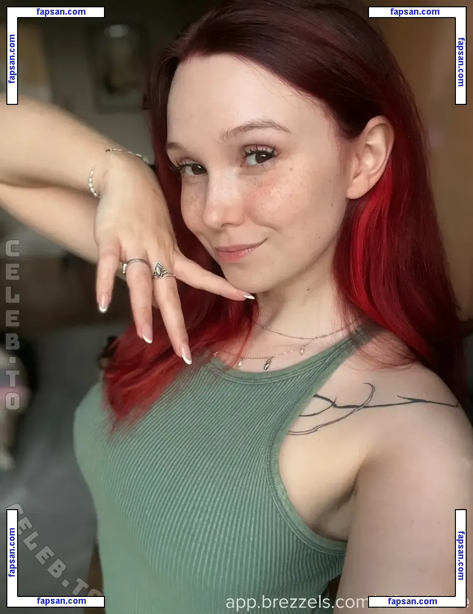 Feedeline голая фото #0172 с Онлифанс