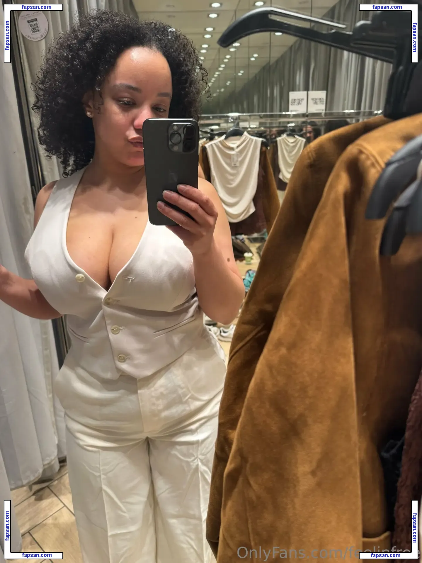 feelinfree nude photo #0055 from OnlyFans