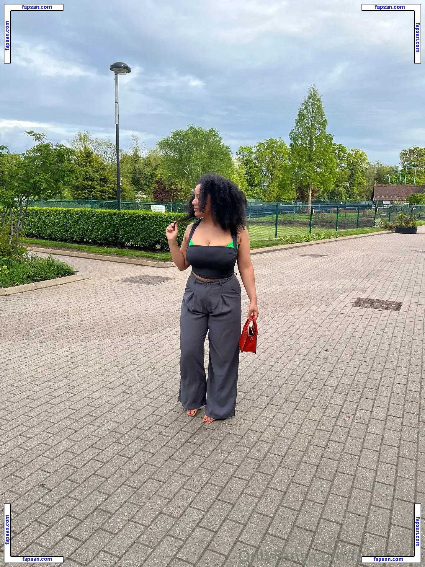 feelinfree nude photo #0067 from OnlyFans