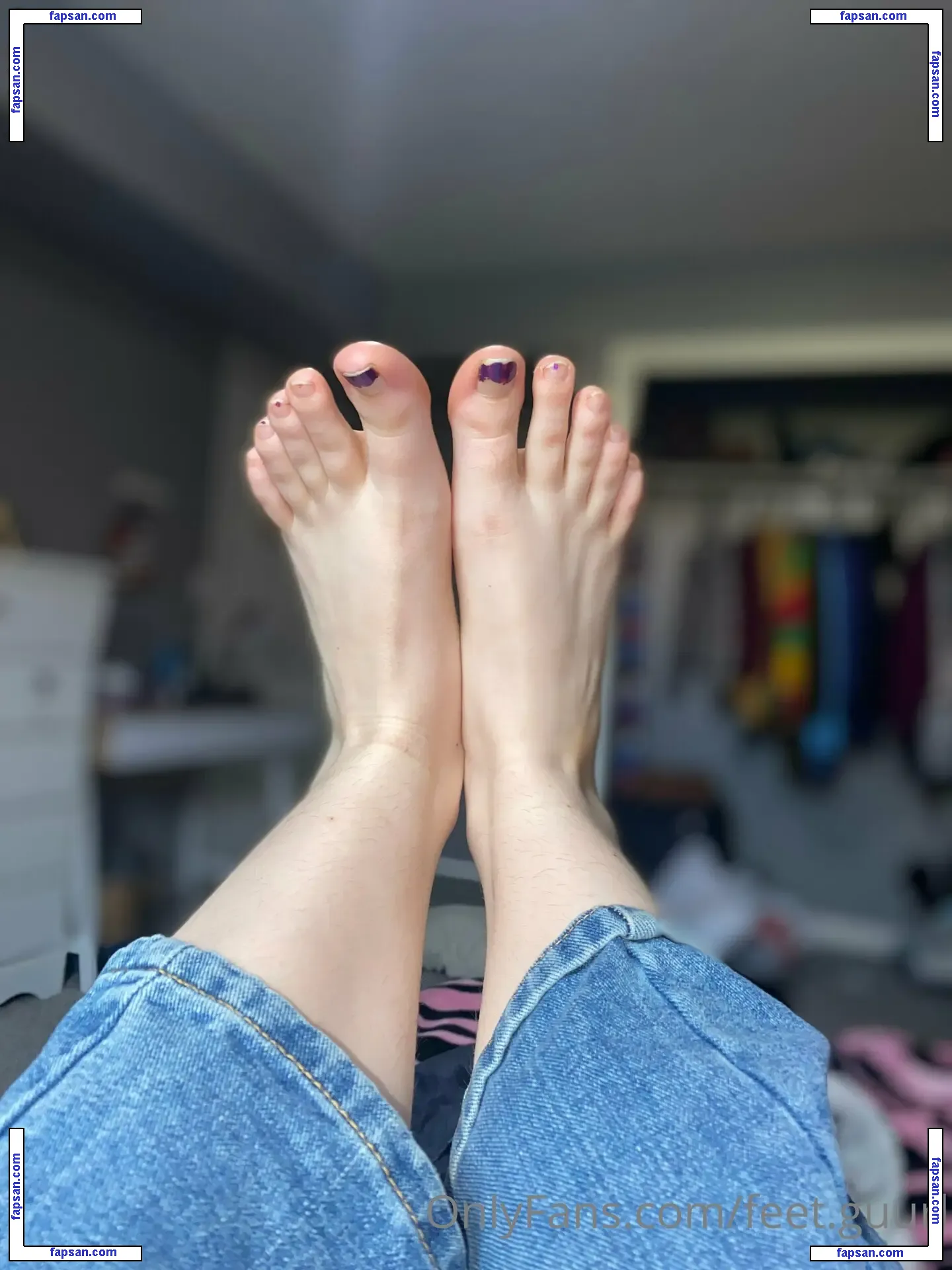 feet.guurl / sexyfeetbyr nude photo #0017 from OnlyFans