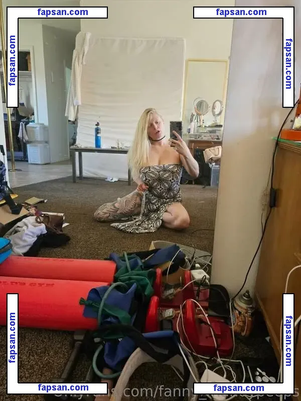 Fefee Fae голая фото #0002 с Онлифанс