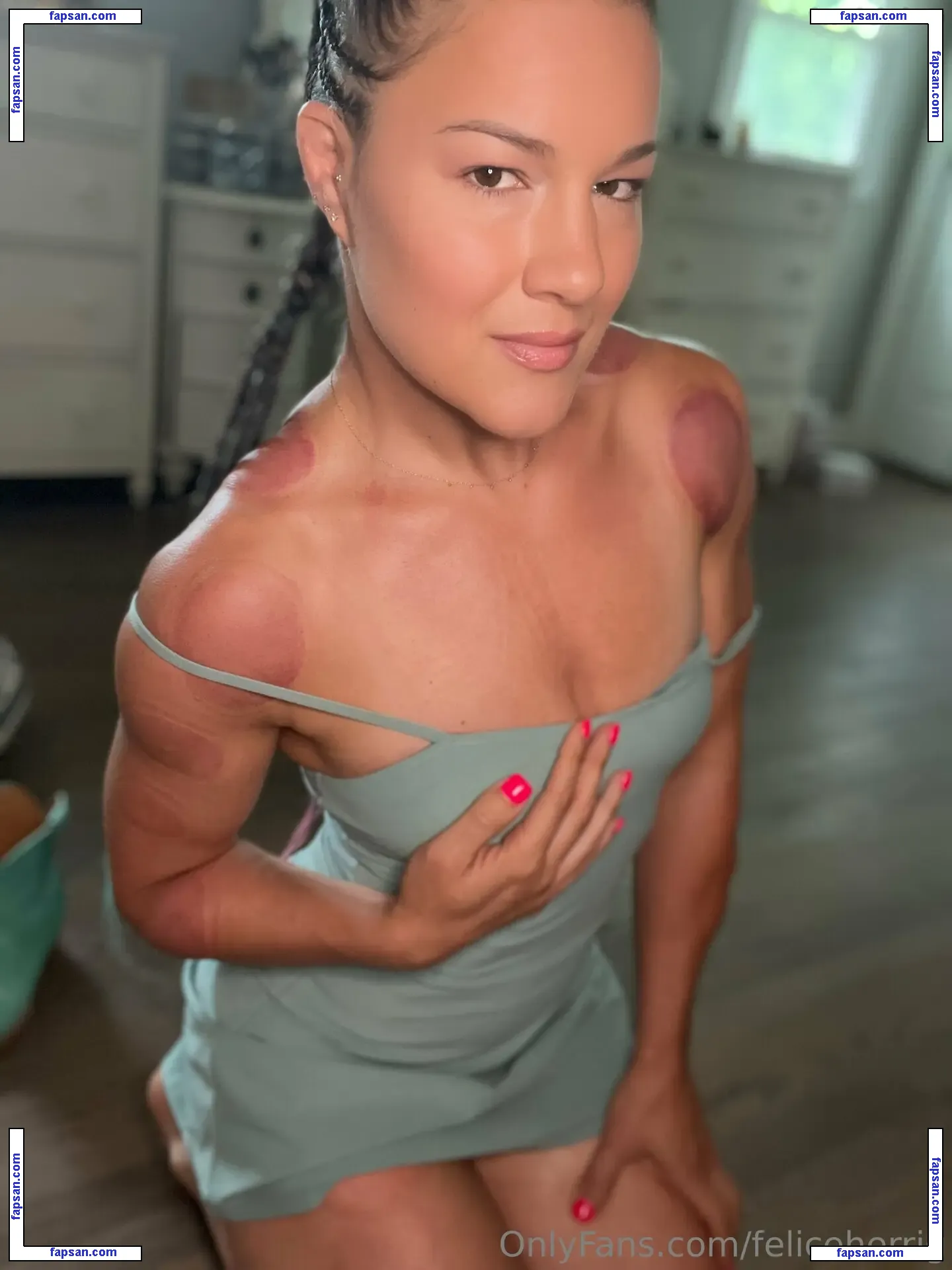 feliceherrig nude photo #0002 from OnlyFans