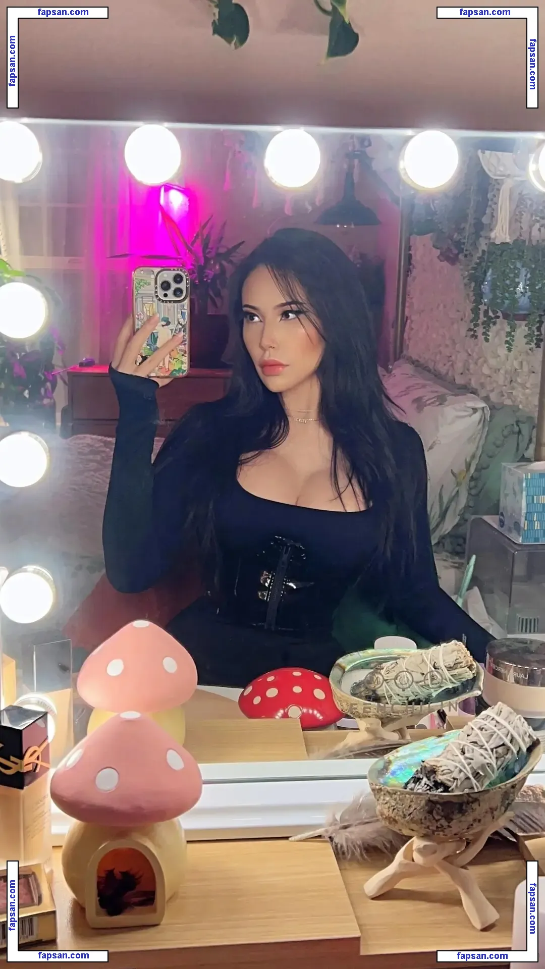 Felicia Vox голая фото #0028 с Онлифанс