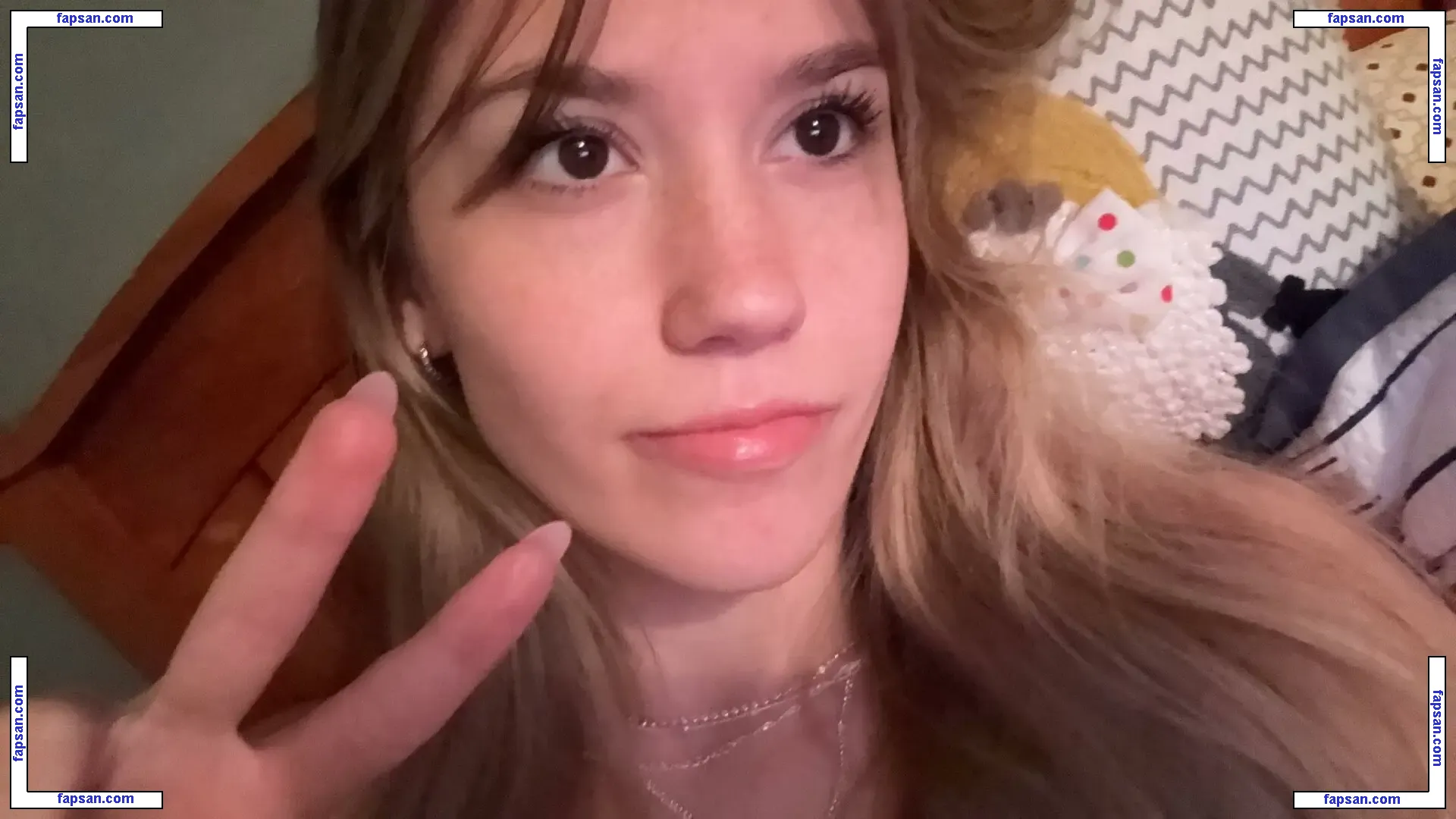 felicitysmoakk nude photo #0002 from OnlyFans
