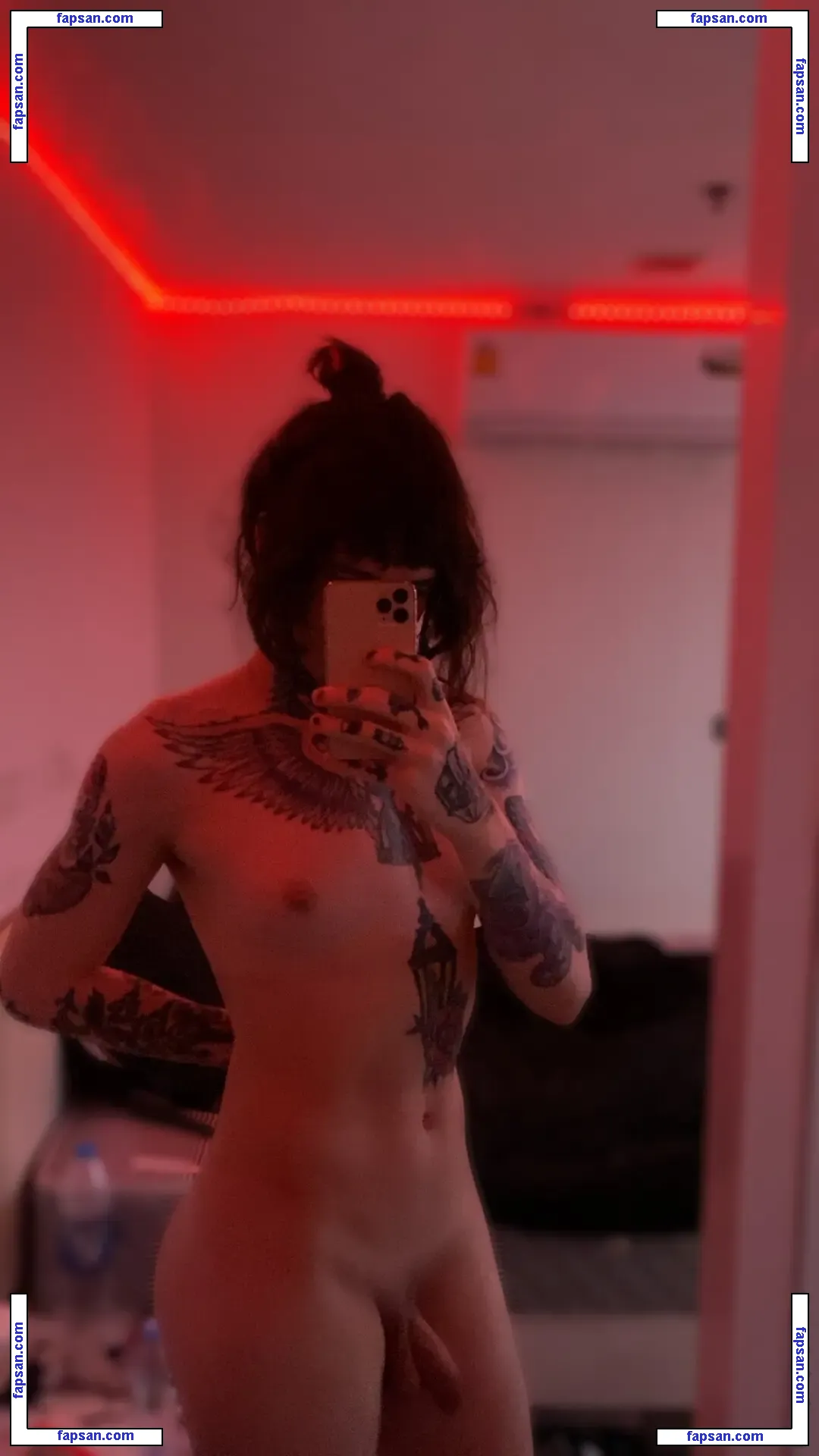 femboy.harpi голая фото #0003 с Онлифанс