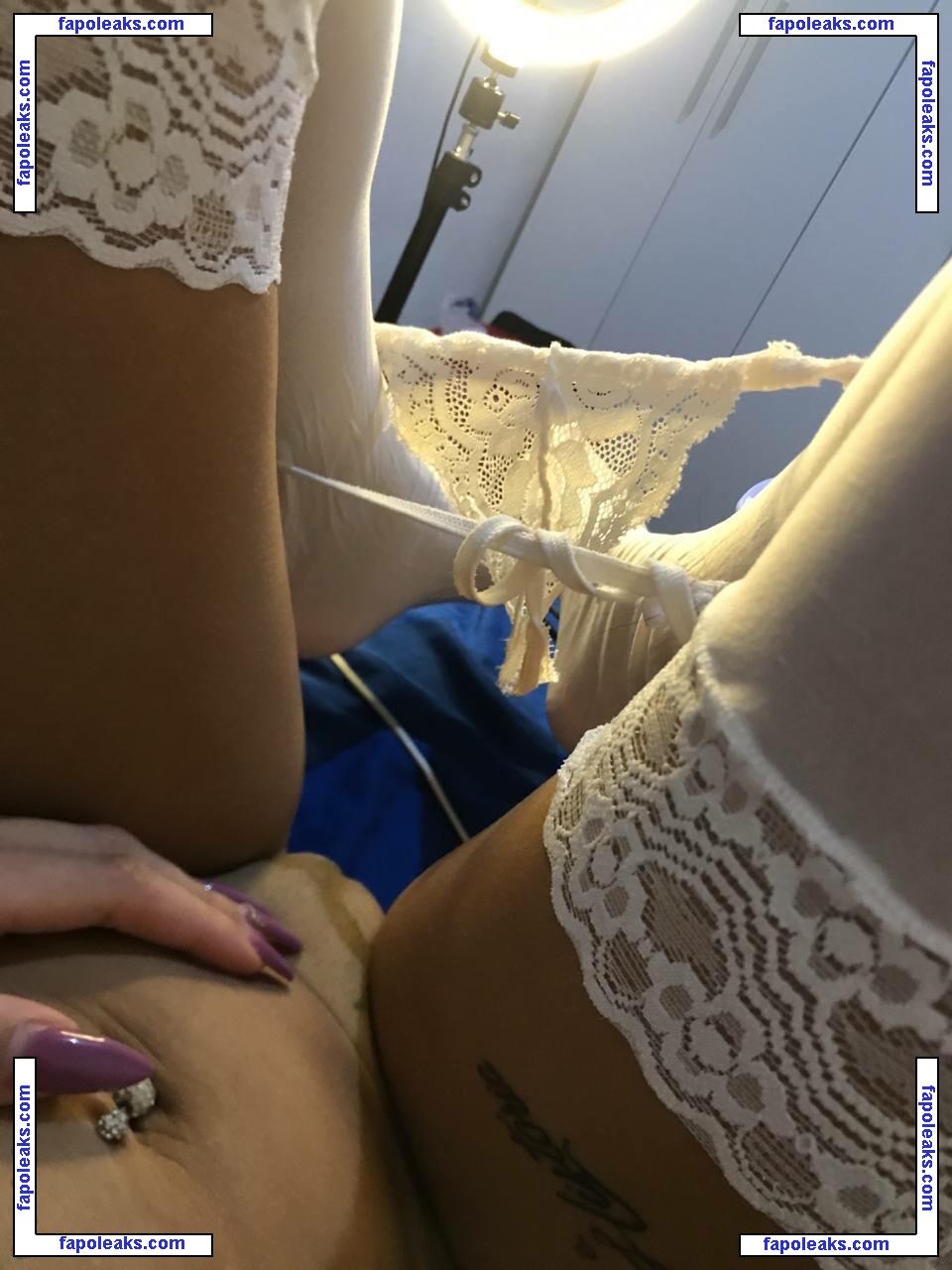 Fernandasoelaz / reservafernandasoelaz nude photo #0018 from OnlyFans