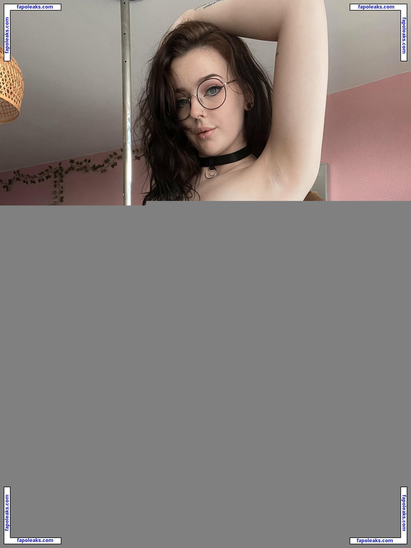 feyafernfree nude photo #0137 from OnlyFans