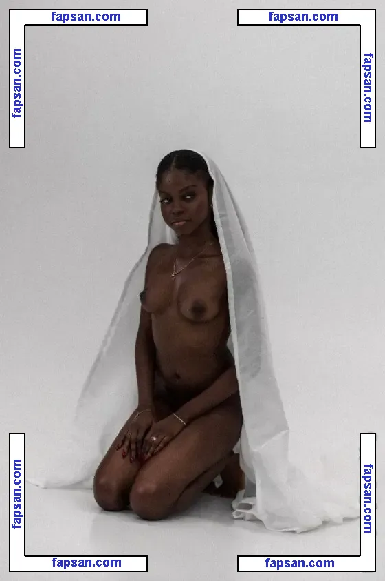 Feyisayo Otubusen nude photo #0012 from OnlyFans