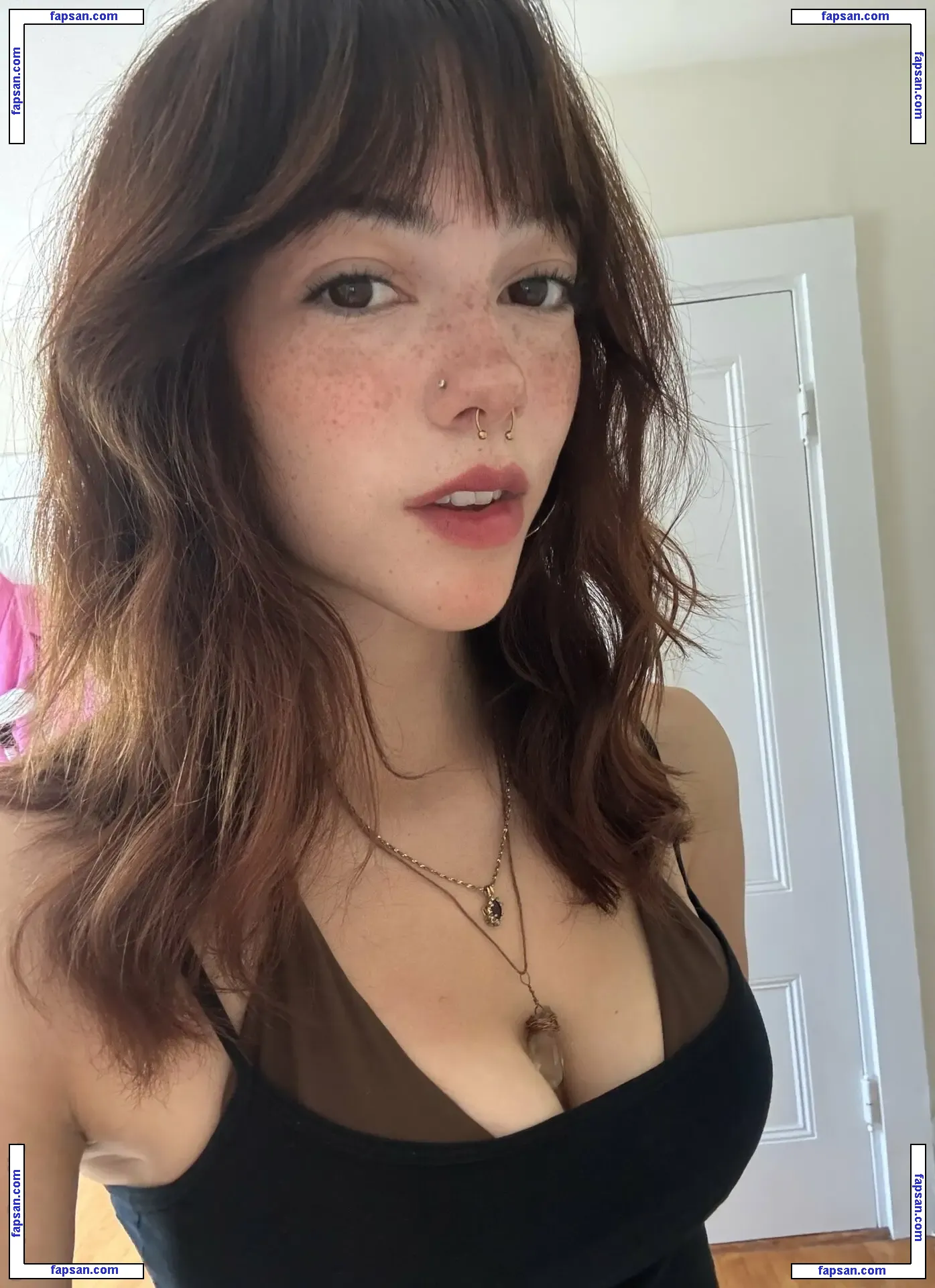 finseaa nude photo #0043 from OnlyFans