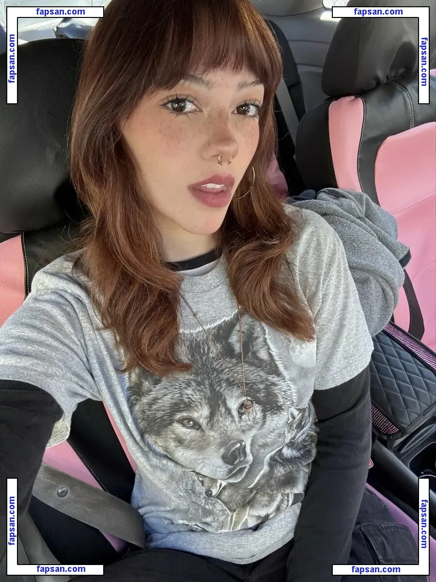 finseaa голая фото #0056 с Онлифанс