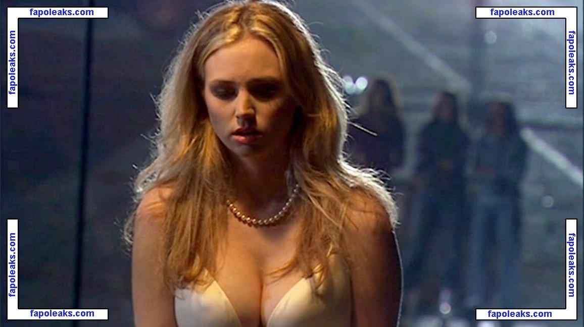 Fiona Gubelmann nude photo #0009 from OnlyFans