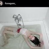 Fiona Gunn голая #0003