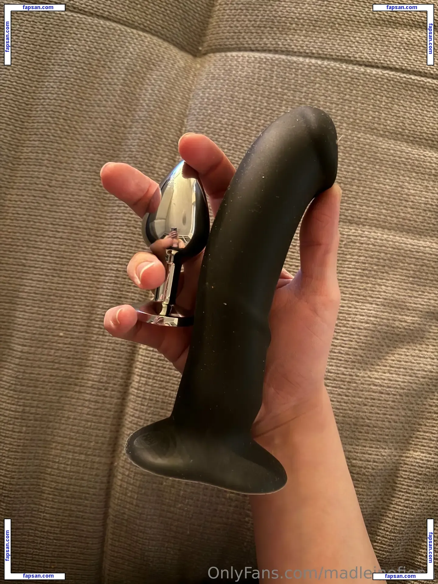 fiona_hotwife_free nude photo #0012 from OnlyFans