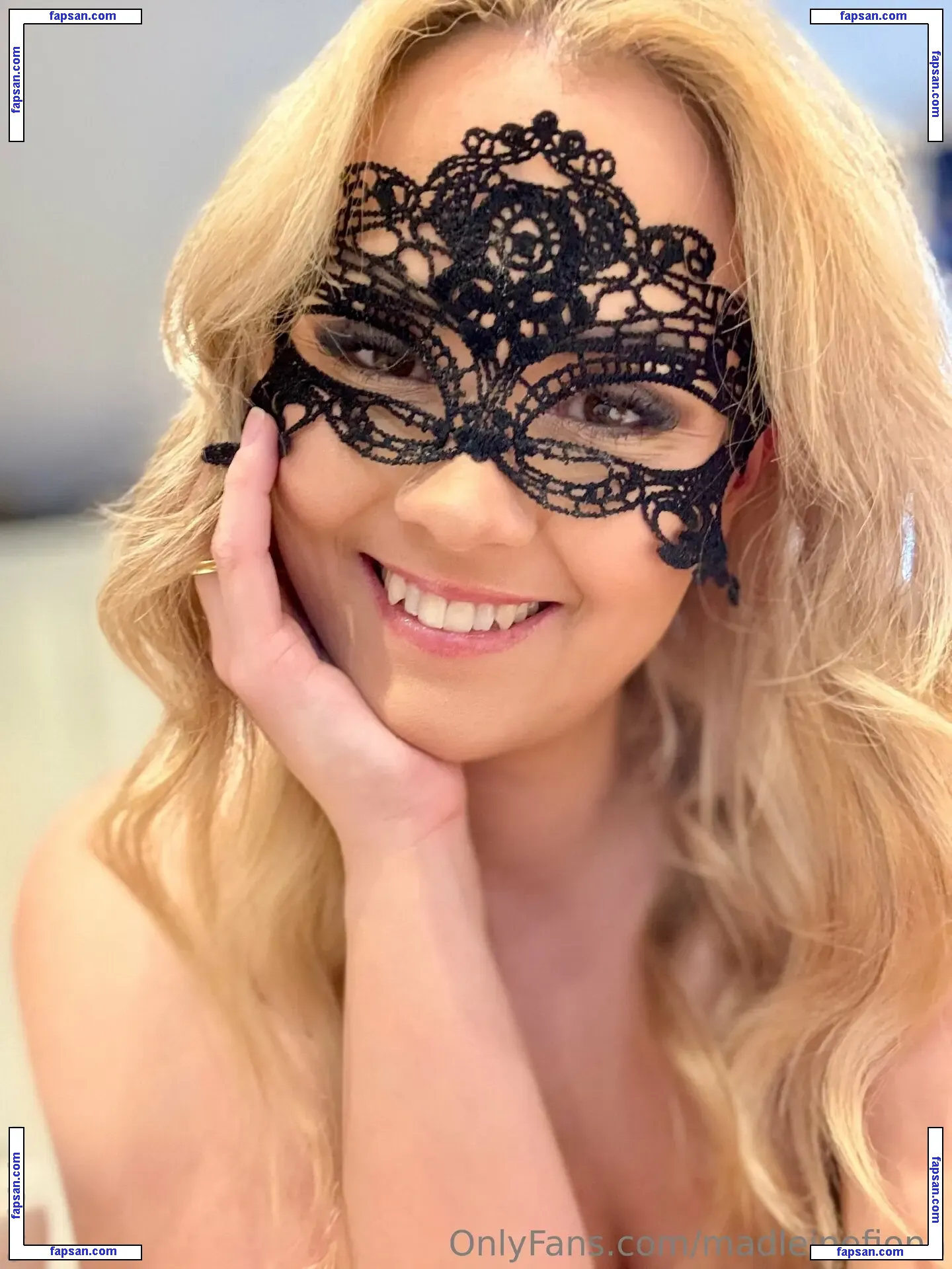fiona_hotwife_free nude photo #0013 from OnlyFans