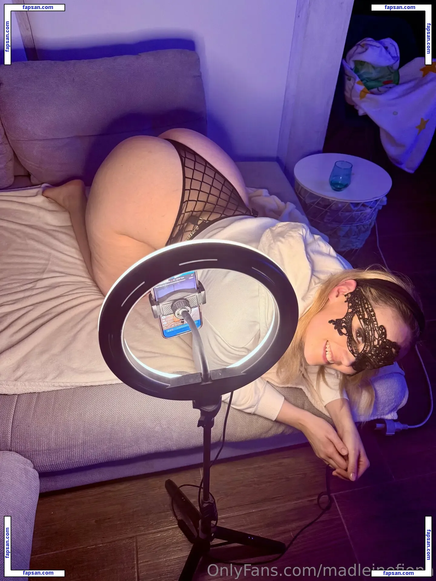 fiona_hotwife_free nude photo #0014 from OnlyFans
