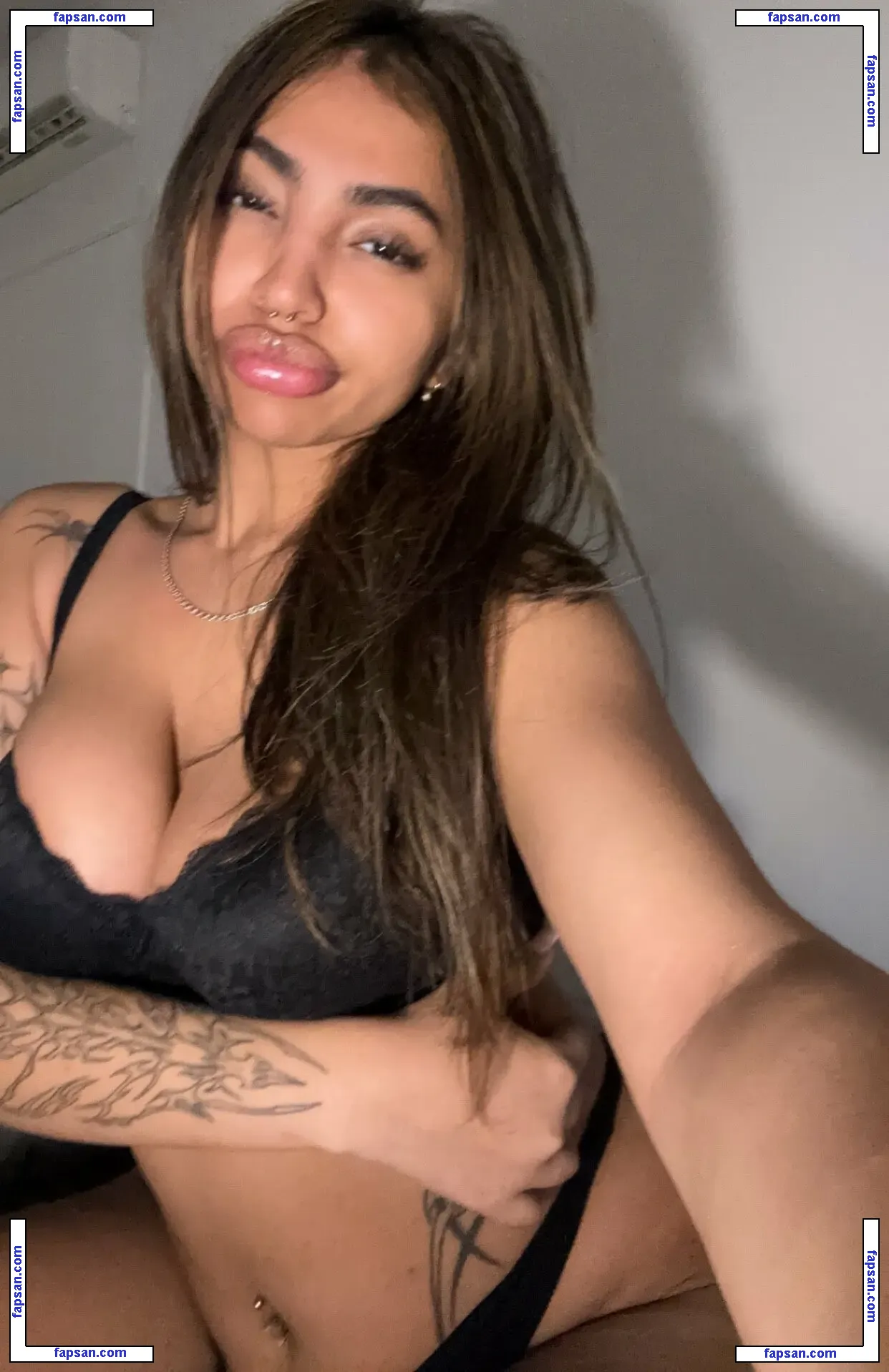 Fionee nude photo #0020 from OnlyFans