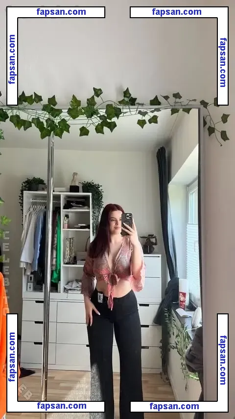 Fiorella Eickhoff nude photo #0001 from OnlyFans