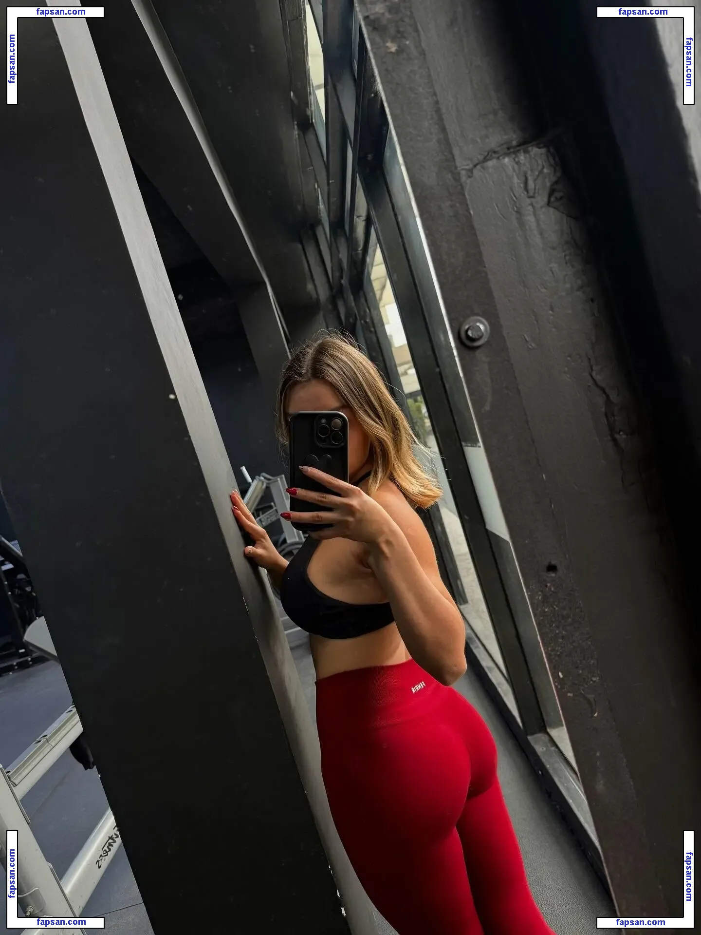 Fiorella Retiz nude photo #0011 from OnlyFans