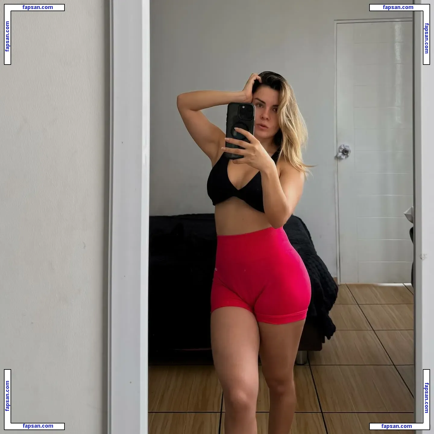 Fiorella Retiz голая фото #0057 с Онлифанс