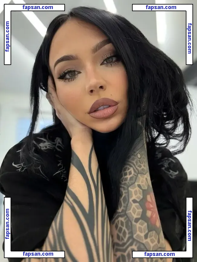 Fishball Nude голая фото #0020 с Онлифанс
