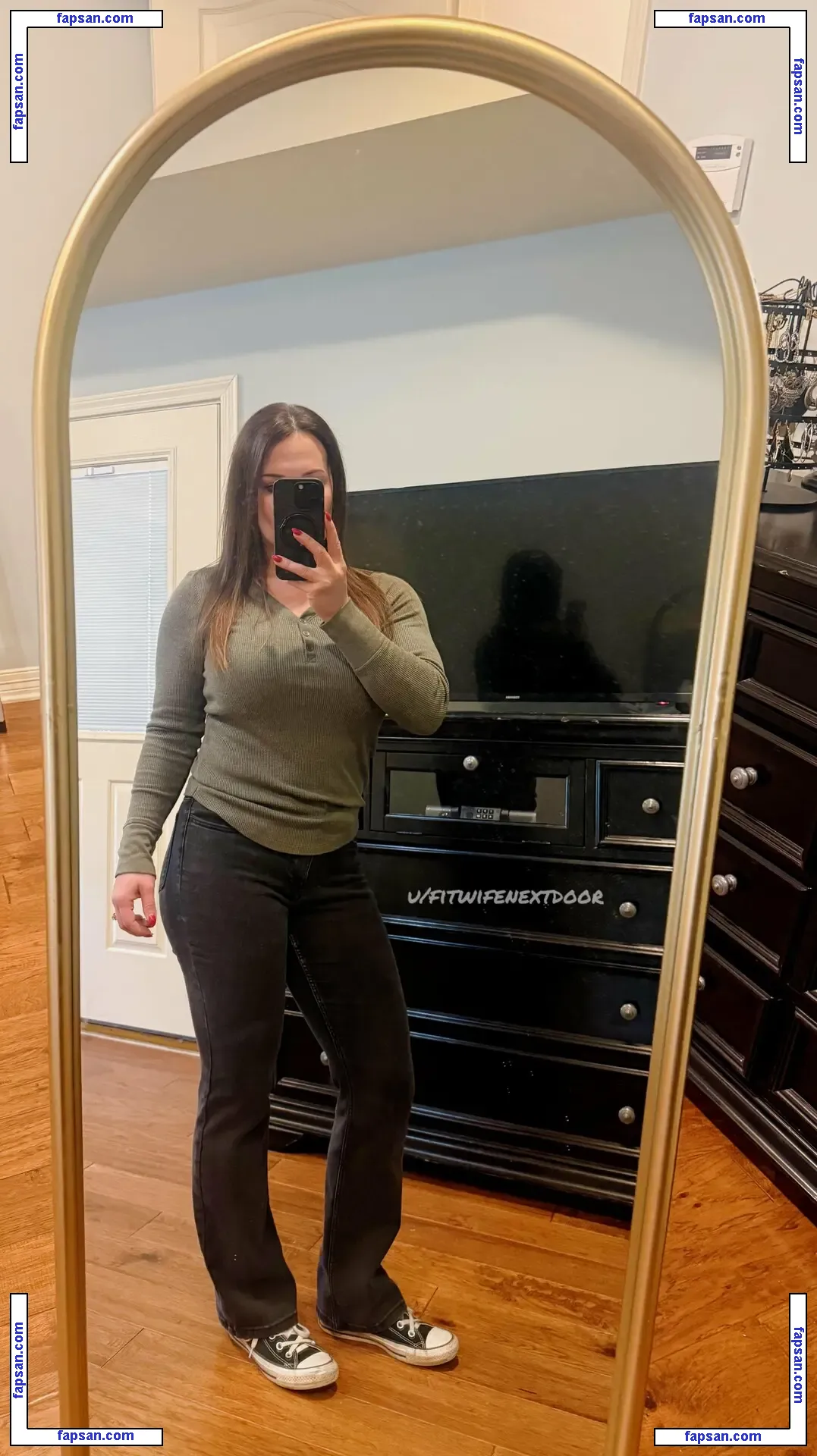 fitwifenextdoor nude photo #0013 from OnlyFans