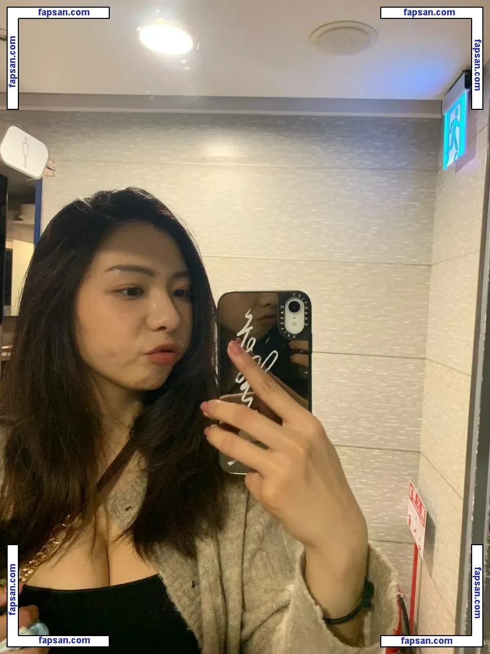 fIygcup голая фото #0001 с Онлифанс