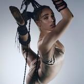 FKA twigs голая #0008