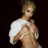 FKA twigs голая #0449