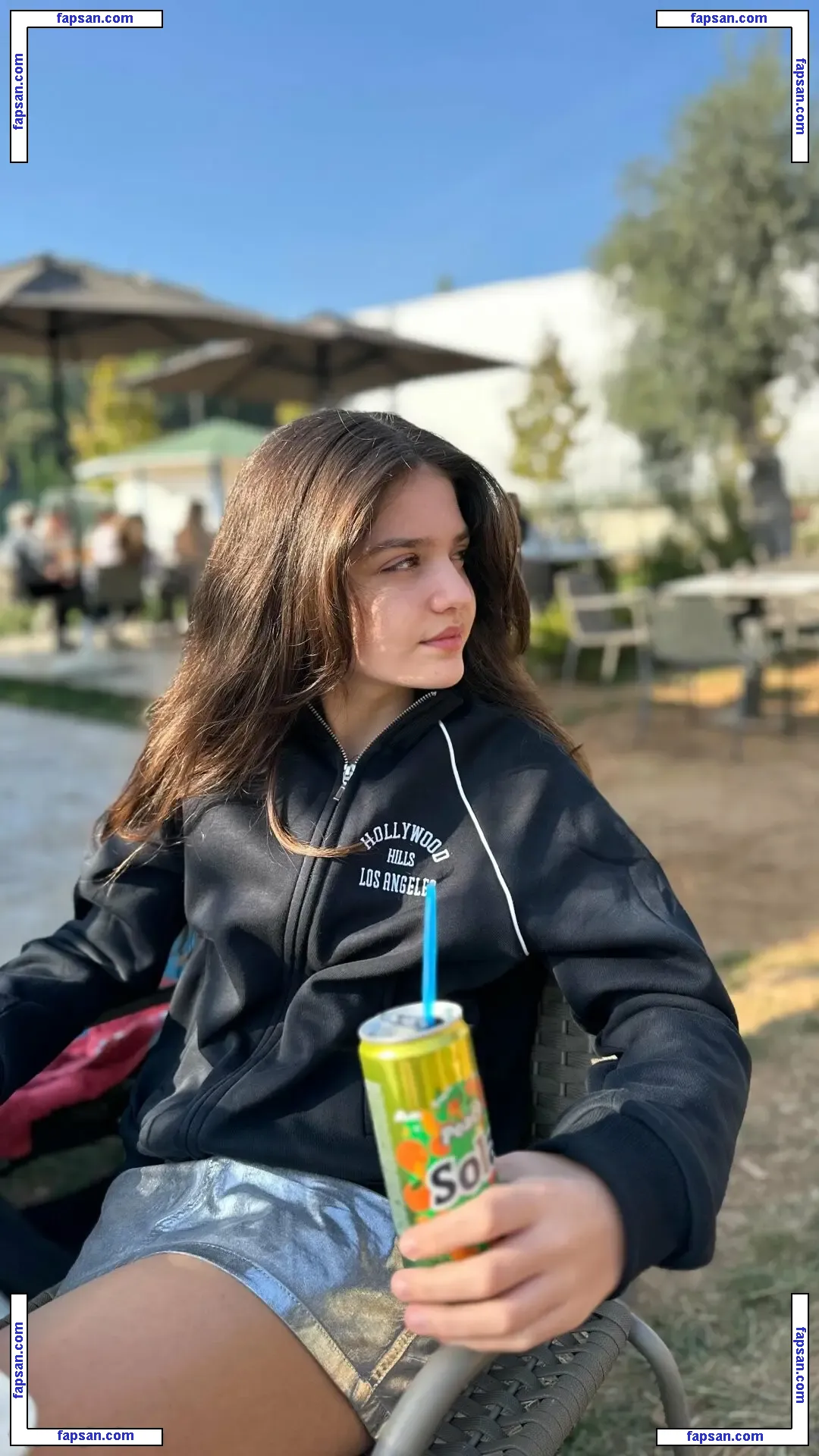 Fladia Topi nude photo #0008 from OnlyFans